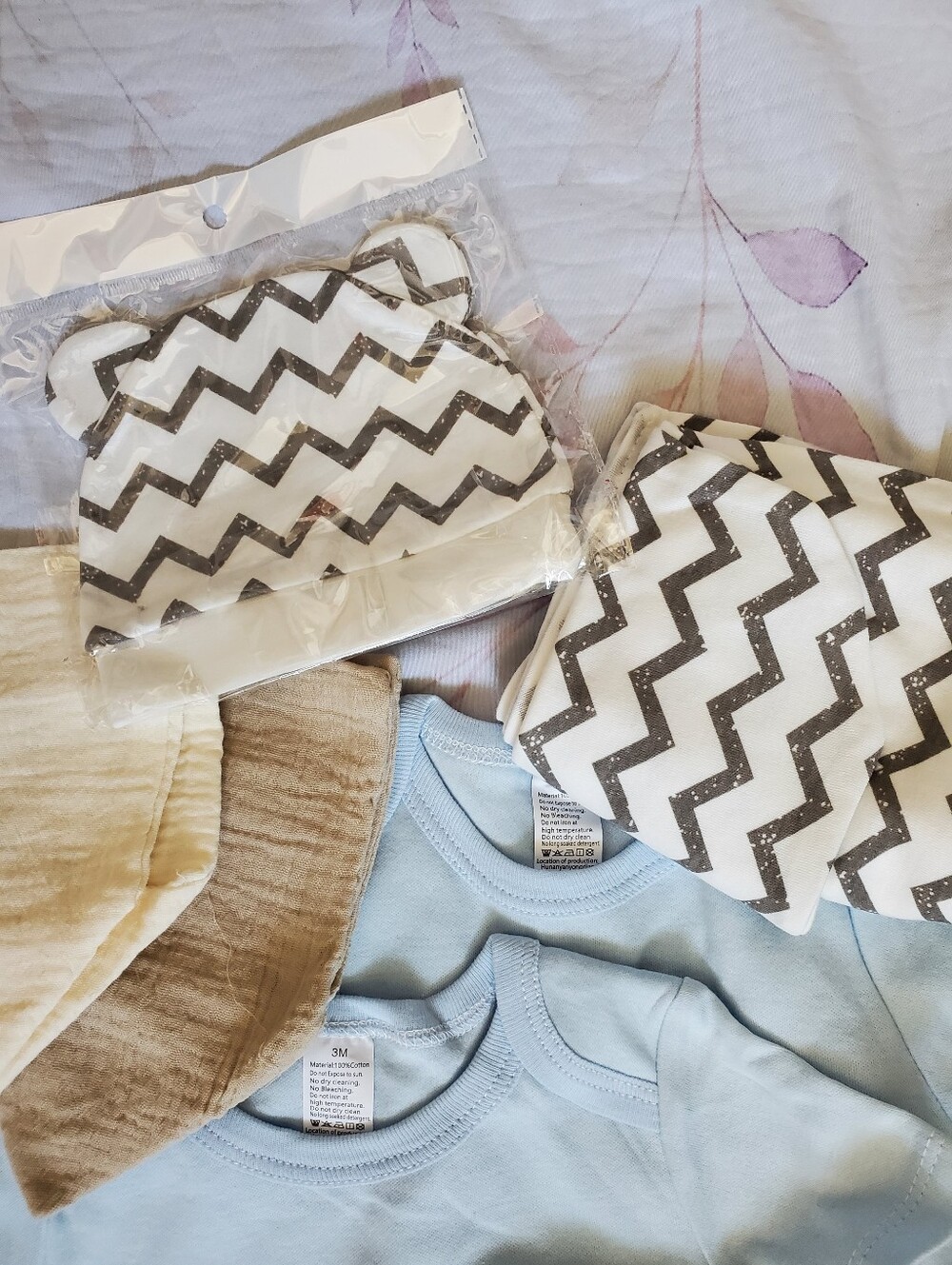 Luxury Baby Boy Gift Basket Thoughtfully Curated Blue Newborn Essentials - Picture 7 of 11